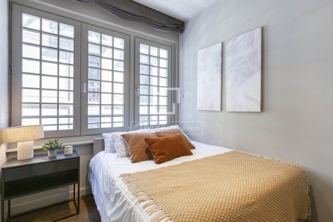 2 bedrooms apartment for sale in Barcelona, Catalonia, Spain № 3904 - photo 12