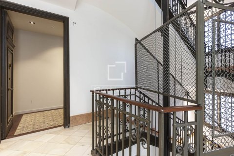 2 bedrooms apartment for sale in Barcelona, Catalonia, Spain № 3904 - photo 26