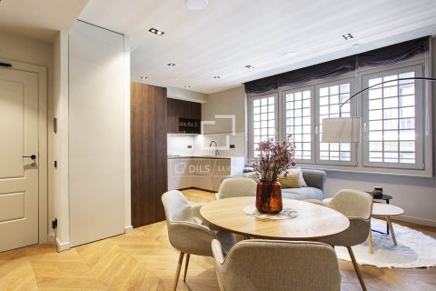 2 bedrooms apartment for sale in Barcelona, Catalonia, Spain № 3904 - photo 9