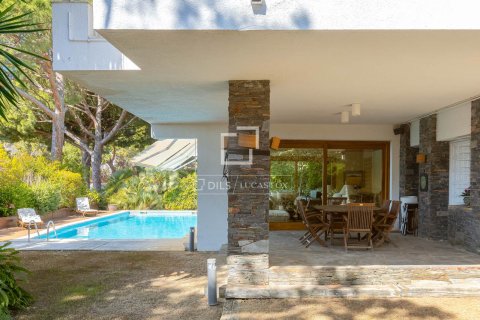 Villa de 5 dormitorios en venta en Cabrils, Barcelona, Cataluña, Spain № 3900 - foto 7