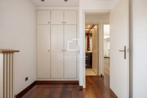 Купить пентхаус в Барселона, Испания с 2 спальни, 74м², № 8965 - фото 18