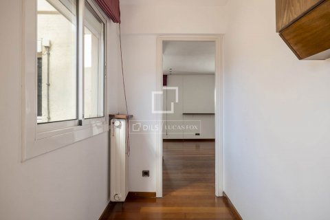 Купить пентхаус в Барселона, Испания с 2 спальни, 74м², № 8965 - фото 13