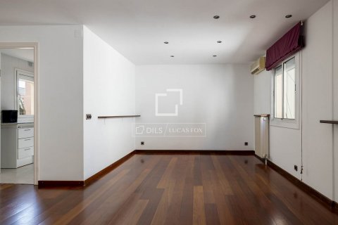 Купить пентхаус в Барселона, Испания с 2 спальни, 74м², № 8965 - фото 6