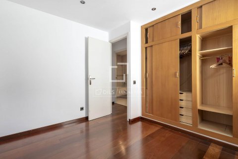 Купить пентхаус в Барселона, Испания с 2 спальни, 74м², № 8965 - фото 15