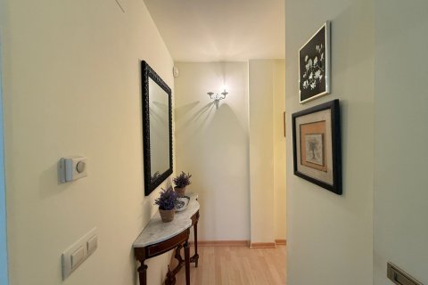 Apartamento de 2 dormitorios en venta en Lloret de Mar, Gerona, Cataluña, Spain № 3619 - foto 8