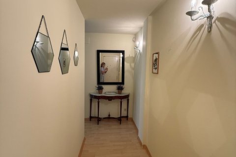 Apartamento de 2 dormitorios en venta en Lloret de Mar, Gerona, Cataluña, Spain № 3619 - foto 9