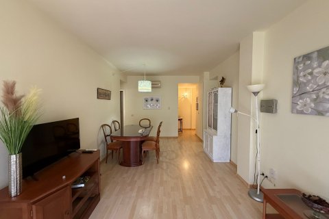 Apartamento de 2 dormitorios en venta en Lloret de Mar, Gerona, Cataluña, Spain № 3619 - foto 2