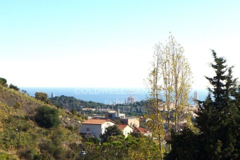 Apartamento de 3 dormitorios en venta en Barcelona, Cataluña, Spain № 7953