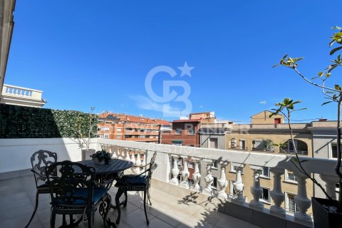 Ático de 1 dormitorio en venta en Barcelona, Cataluña, Spain № 7951 - foto 23