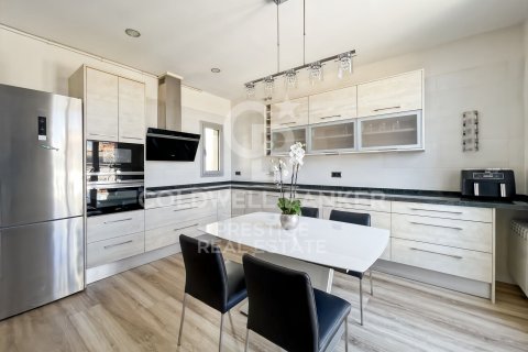 Ático de 1 dormitorio en venta en Barcelona, Cataluña, Spain № 7951 - foto 18