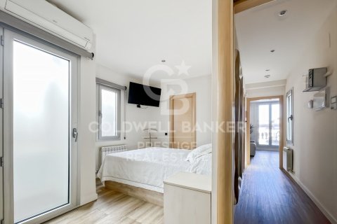 Ático de 1 dormitorio en venta en Barcelona, Cataluña, Spain № 7951 - foto 12