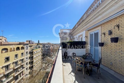 Ático de 1 dormitorio en venta en Barcelona, Cataluña, Spain № 7951 - foto 25