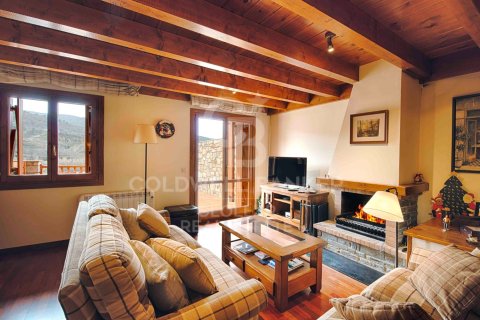 Сasa de 3 dormitorios en venta en Cataluña, Spain № 7956 - foto 24