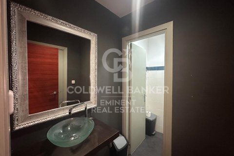 Propiedad comercial de 181 m² en venta en Barcelona, Cataluña, Spain № 7954 - foto 5