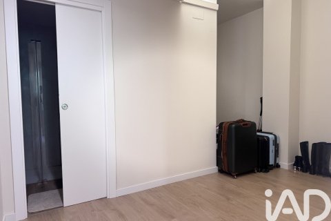 Apartamento de 3 dormitorios en alquiler en Barcelona, Cataluña, Spain № 8302 - foto 13