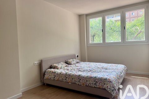 Apartamento de 3 dormitorios en alquiler en Barcelona, Cataluña, Spain № 8302 - foto 10
