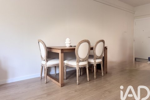 Apartamento de 3 dormitorios en alquiler en Barcelona, Cataluña, Spain № 8302 - foto 5