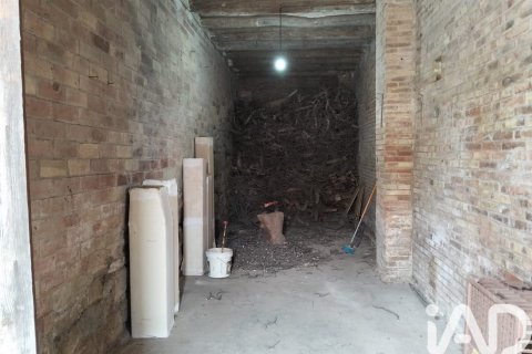 Сasa de 6 dormitorios en alquiler en Lérida, Cataluña, Spain № 8306 - foto 25