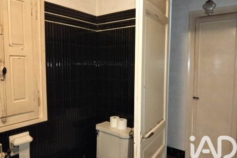Сasa de 6 dormitorios en alquiler en Lérida, Cataluña, Spain № 8306 - foto 22
