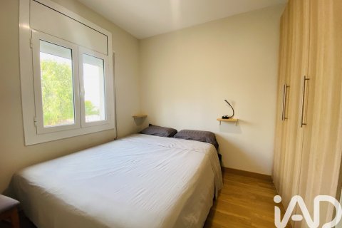 Apartamento de 2 dormitorios en alquiler en Sitges, Barcelona, Cataluña, Spain № 8301 - foto 9