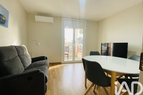 Apartamento de 2 dormitorios en alquiler en Sitges, Barcelona, Cataluña, Spain № 8301 - foto 3