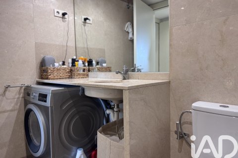 Apartamento de 2 dormitorios en alquiler en Barcelona, Cataluña, Spain № 8303 - foto 23