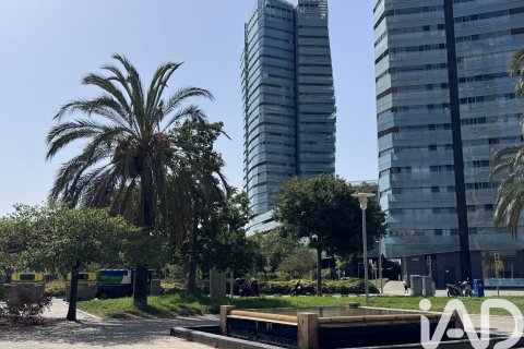 Apartamento de 2 dormitorios en alquiler en Barcelona, Cataluña, Spain № 8303 - foto 18