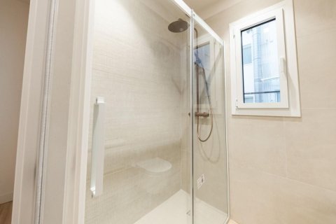 4 bedrooms apartment for sale in Barcelona, Catalonia, Spain № 7187 - photo 13