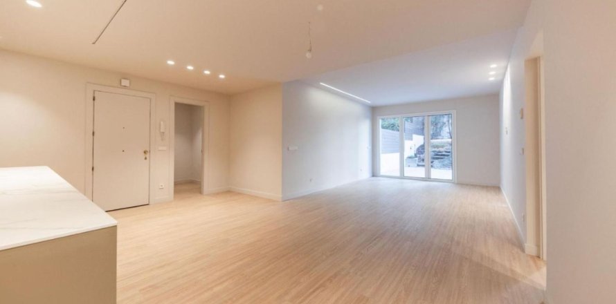 4 bedrooms apartment for sale in Barcelona, Catalonia, Spain № 7187