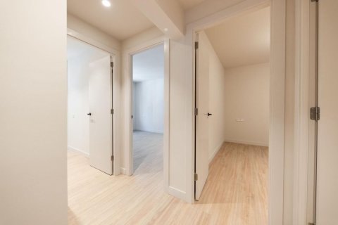 4 bedrooms apartment for sale in Barcelona, Catalonia, Spain № 7187 - photo 8