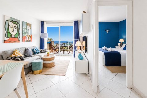 Купить квартиру в Ситжес, Испания с 2 спальни, 79м², № 7183 - фото 17
