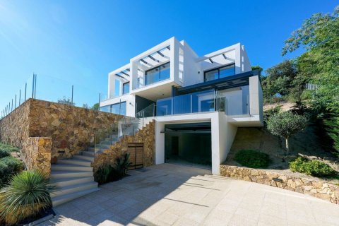 Купить дом в Льорет-де-Мар, Испания с 4 комнаты, 330м², № 7186 - фото 27