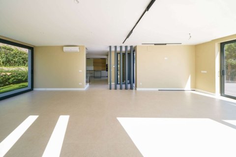 Купить дом в Льорет-де-Мар, Испания с 4 комнаты, 330м², № 7186 - фото 17