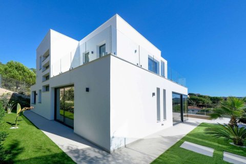 Купить дом в Льорет-де-Мар, Испания с 4 комнаты, 330м², № 7186 - фото 26