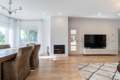 Купить дом в Льорет-де-Мар, Испания с 7 комнат, 423м², № 7184 - фото 17