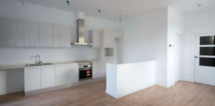 Apartamento de 3 dormitorios en venta en Jardins de Palau Palau-Solita I Plegamans, Barcelona, Cataluña, Spain № 3023