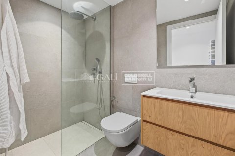 Apartamento de 4 dormitorios en venta en Principado De Andorra (Ninguna Poblacion Tiene C.P.), Lérida, Cataluña, Spain № 7737 - foto 9