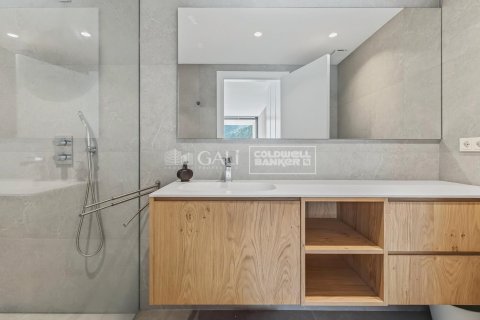 Apartamento de 4 dormitorios en venta en Principado De Andorra (Ninguna Poblacion Tiene C.P.), Lérida, Cataluña, Spain № 7737 - foto 7