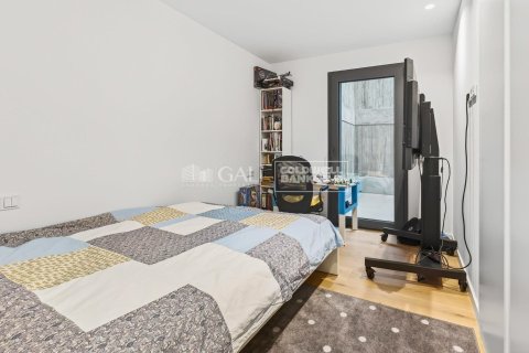 Apartamento de 4 dormitorios en venta en Principado De Andorra (Ninguna Poblacion Tiene C.P.), Lérida, Cataluña, Spain № 7737 - foto 11