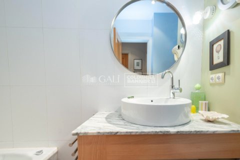Apartamento de 4 dormitorios en venta en Principado De Andorra (Ninguna Poblacion Tiene C.P.), Lérida, Cataluña, Spain № 7733 - foto 7