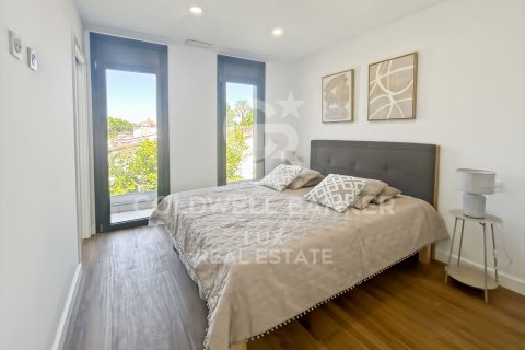 Villa de 4 dormitorios en venta en Empuriabrava, Gerona, Cataluña, Spain № 7734 - foto 14