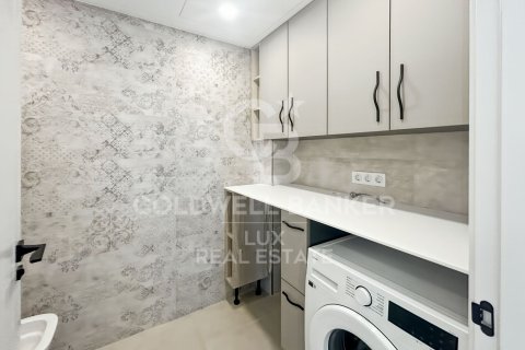 Villa de 4 dormitorios en venta en Empuriabrava, Gerona, Cataluña, Spain № 7734 - foto 19