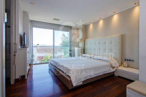Villa de 5 dormitorios en venta en Cerdanyola del Vallès, Barcelona, Cataluña, Spain № 7738 - foto 4