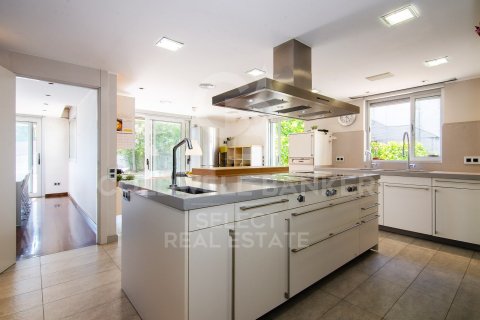 Villa de 5 dormitorios en venta en Cerdanyola del Vallès, Barcelona, Cataluña, Spain № 7738 - foto 17