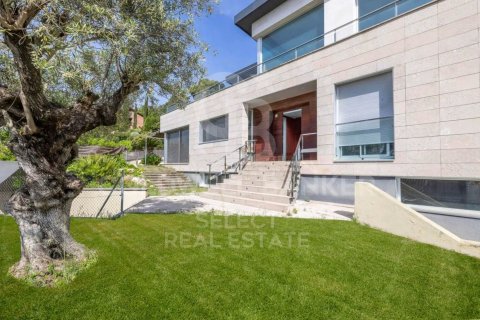 Villa de 5 dormitorios en venta en Cerdanyola del Vallès, Barcelona, Cataluña, Spain № 7738 - foto 29
