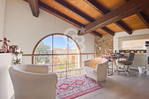 Сasa de 3 dormitorios en venta en Palau-saverdera, Gerona, Cataluña, Spain № 7739 - foto 20