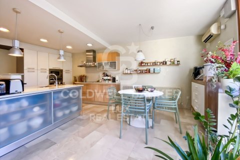 Сasa de 3 dormitorios en venta en Palau-saverdera, Gerona, Cataluña, Spain № 7739 - foto 22