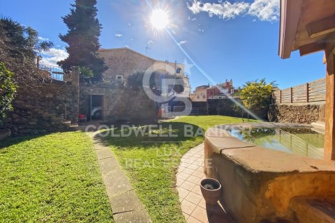 Сasa de 3 dormitorios en venta en Palau-saverdera, Gerona, Cataluña, Spain № 7739 - foto 30