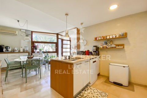 Сasa de 3 dormitorios en venta en Palau-saverdera, Gerona, Cataluña, Spain № 7739 - foto 21