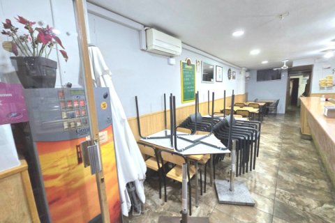 250 sq.m. commercial property for sale in Sants-Montjuic, Barcelona, Catalonia, Spain № 2460 - photo 4